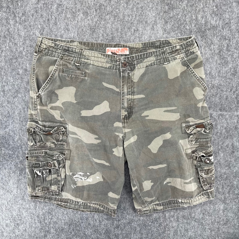 Plugg Cargo Shorts Mens 40 Green Camouflage Distressed Paint Splatter Vintage